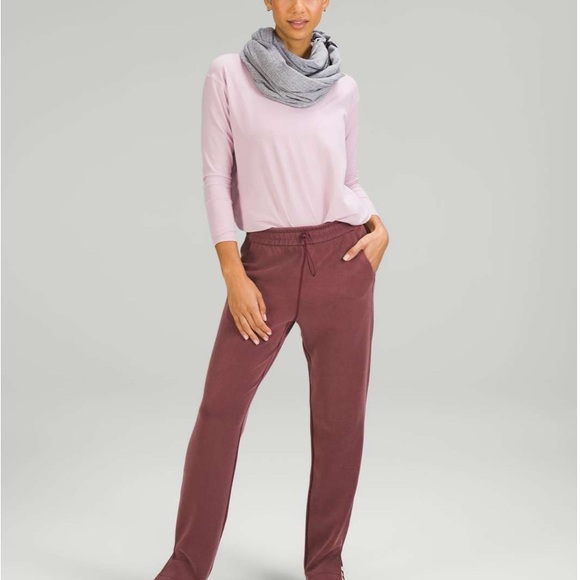 Lululemon Athletica Gray Knit Shrug with Elegant Draping - Picture 3 of 4